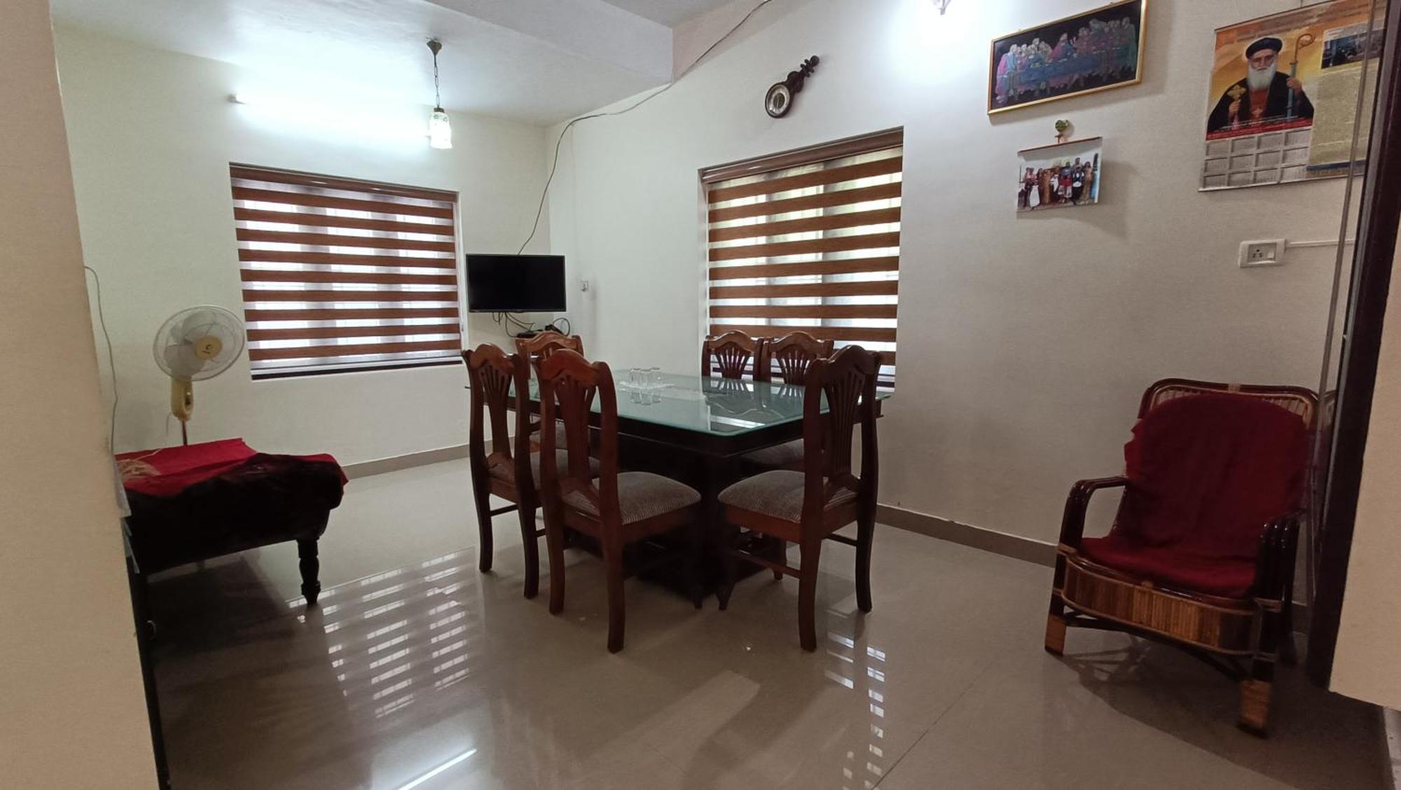 Mom'S Villa Nedumbassery Exterior photo